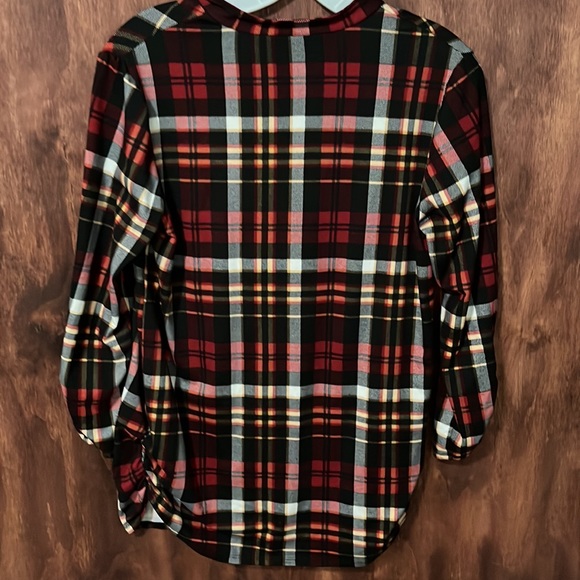 Cupcake Cafe Maternity one green one red 3/4 sleeve small - Picture 3 of 6